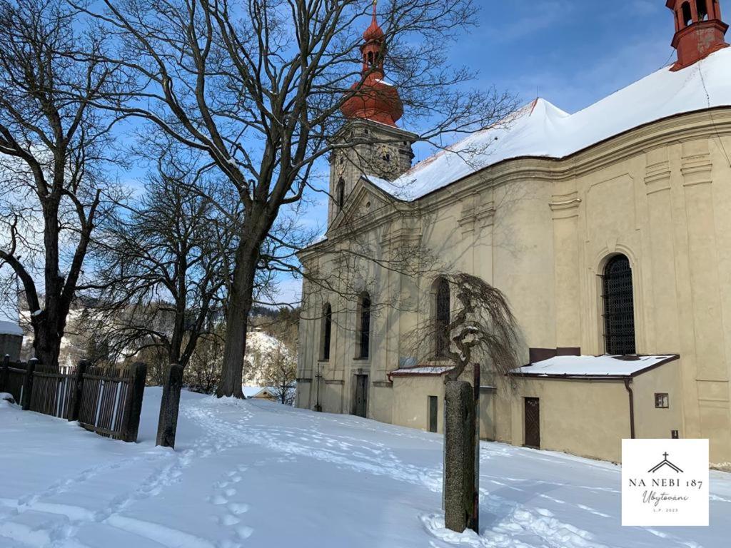 Aparthotel Na Nebi 187 à Bečov nad Teplou Extérieur photo