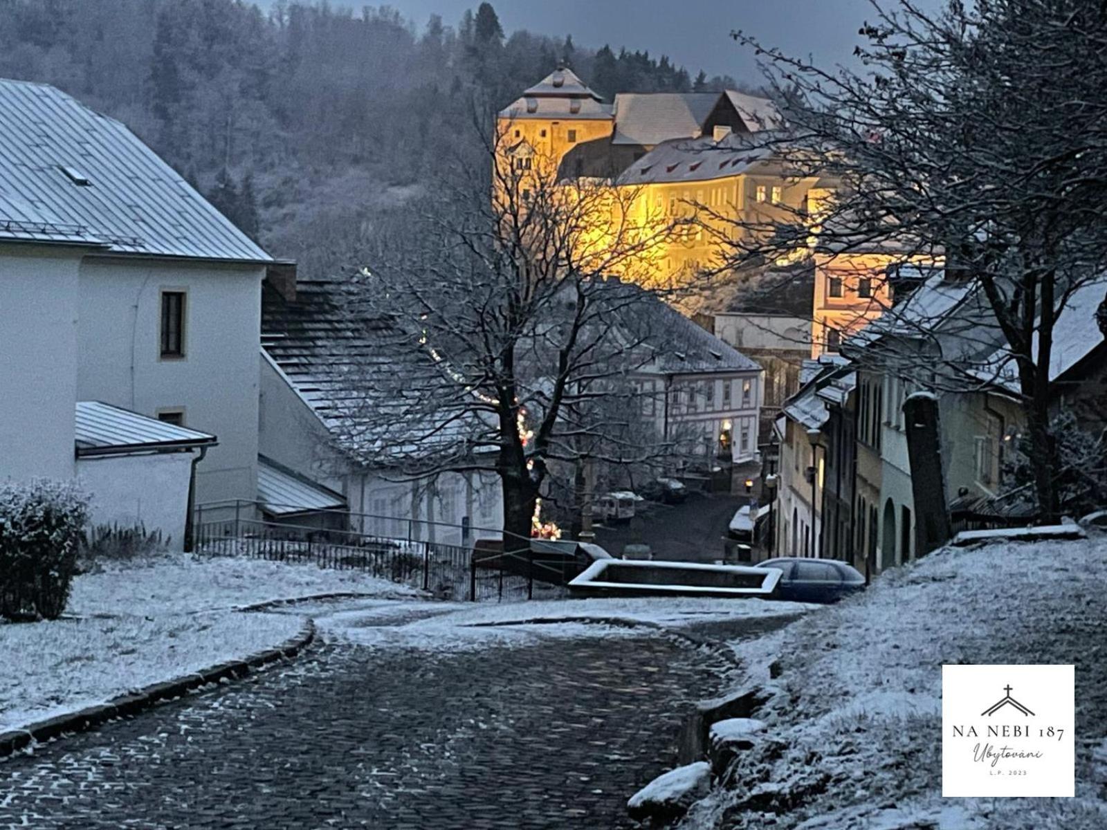 Aparthotel Na Nebi 187 à Bečov nad Teplou Extérieur photo